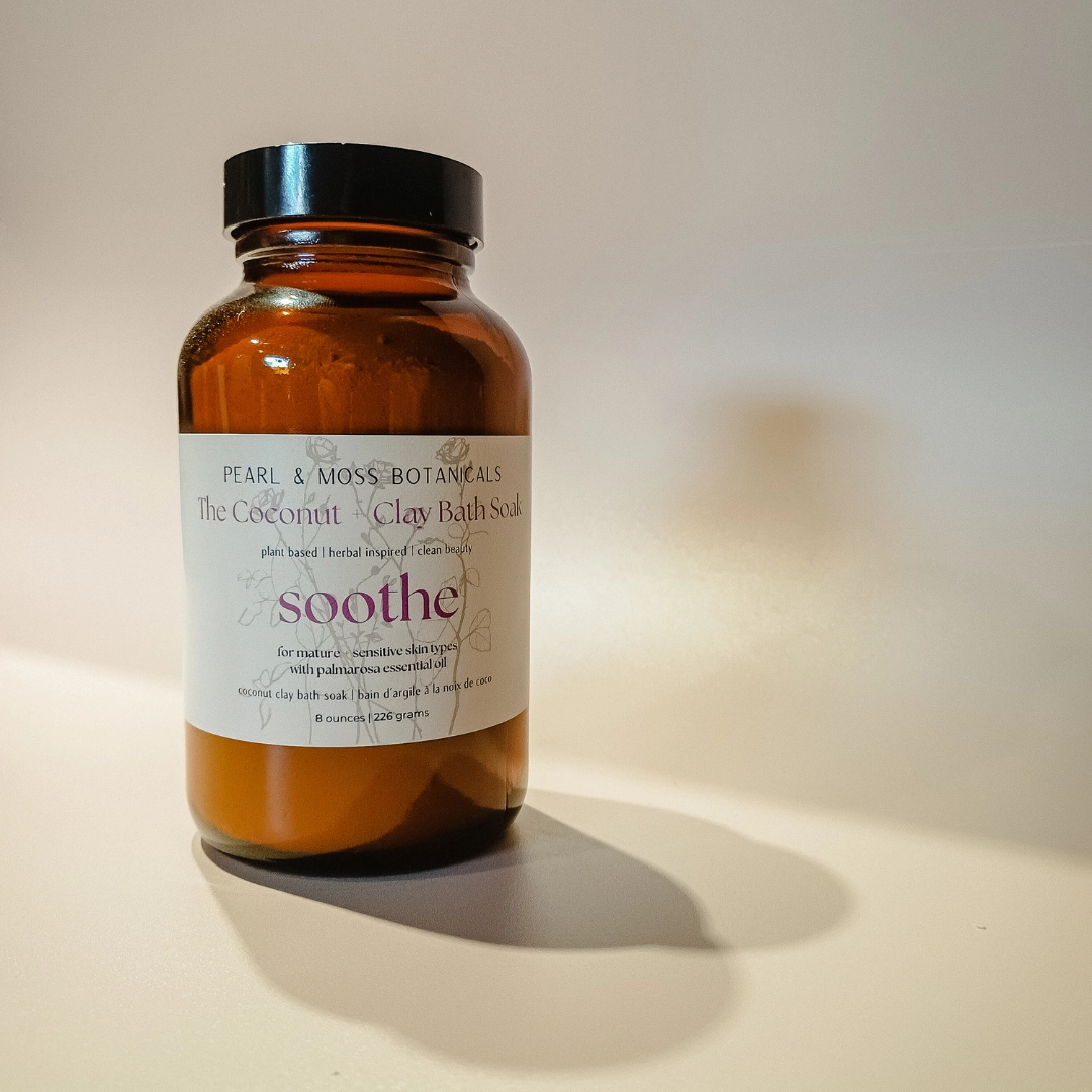 Coconut   Clay Bath Soak: Soothe (Palmarosa)