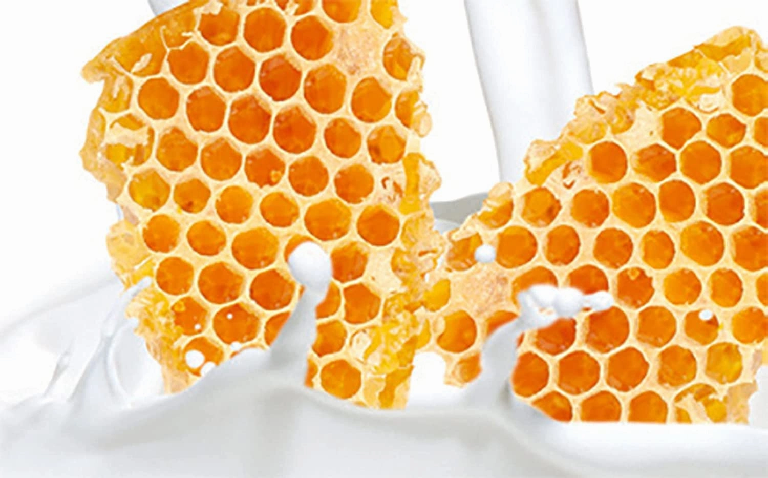 Cuccio Naturale Hydrating Dry Body Oil - Milk and Honey with Milk & Honey Butter Blend