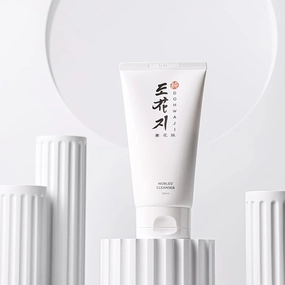 Facial Cleanser - 120ml, Deep Pore Cleansing. Revitalize your skin with a thorough yet gentle cleanse. Suitable for all skin types.