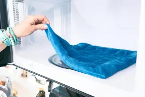 Large Microwaveable Heating Pad for Pain Relief, Great for Cramps, Muscle Ache, Joints, Neck Shoulder, Microwavable Bean Bag Heating Pad Moist Heat Heating Pad, Warm Compress, Blue 14x14”