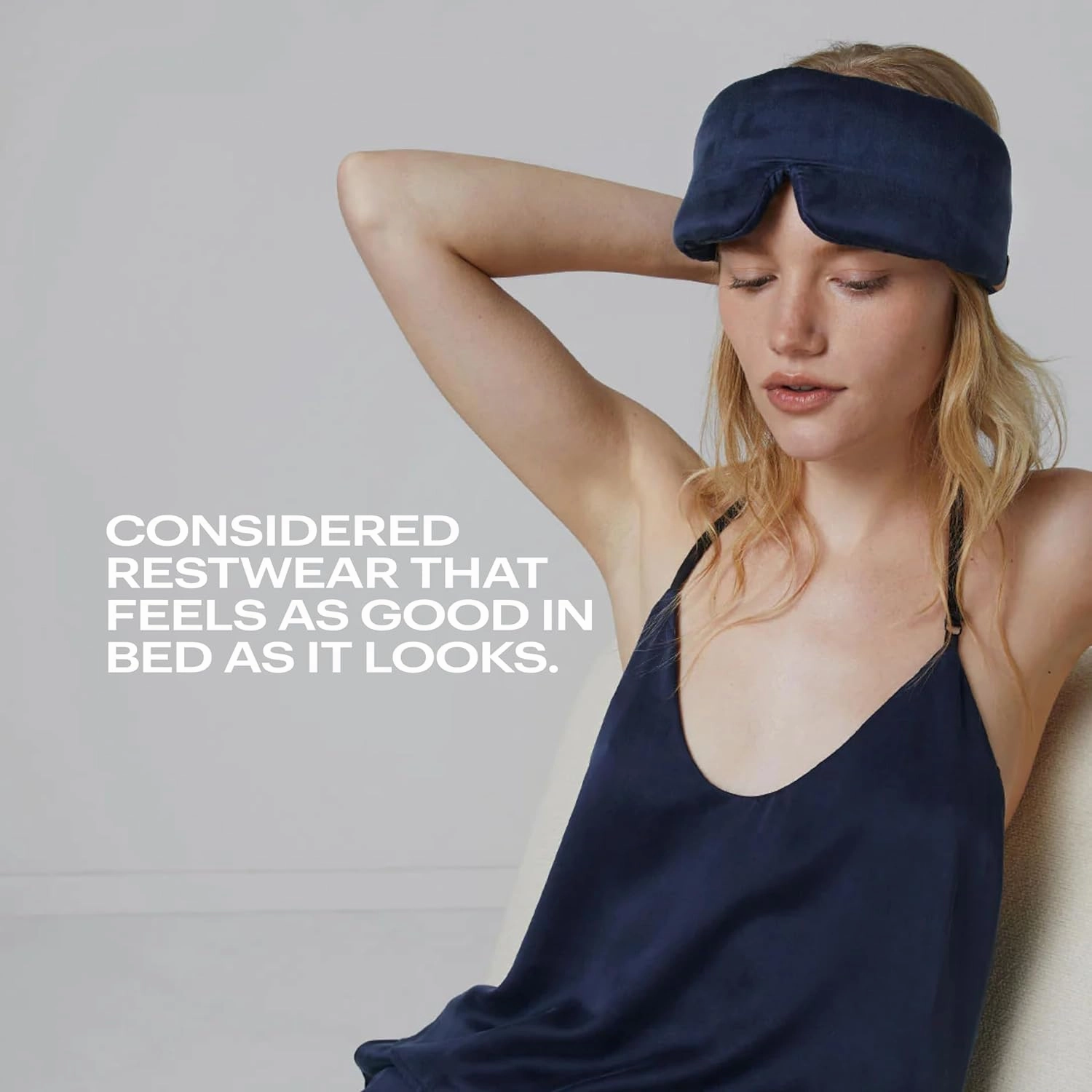 Lunya Weighted Silk Sleeping Mask with Pouch and Box – Washable Eye Cover – Gentle Pressure for Relaxation – Deep Blue – Small